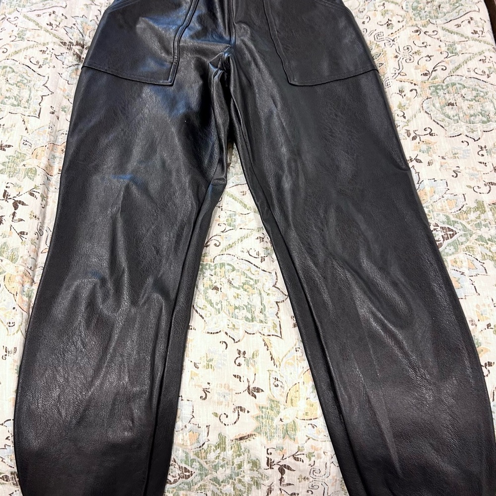 Spanx Faux Leather Jogger Pants in Black size XS - Picture 3 of 6